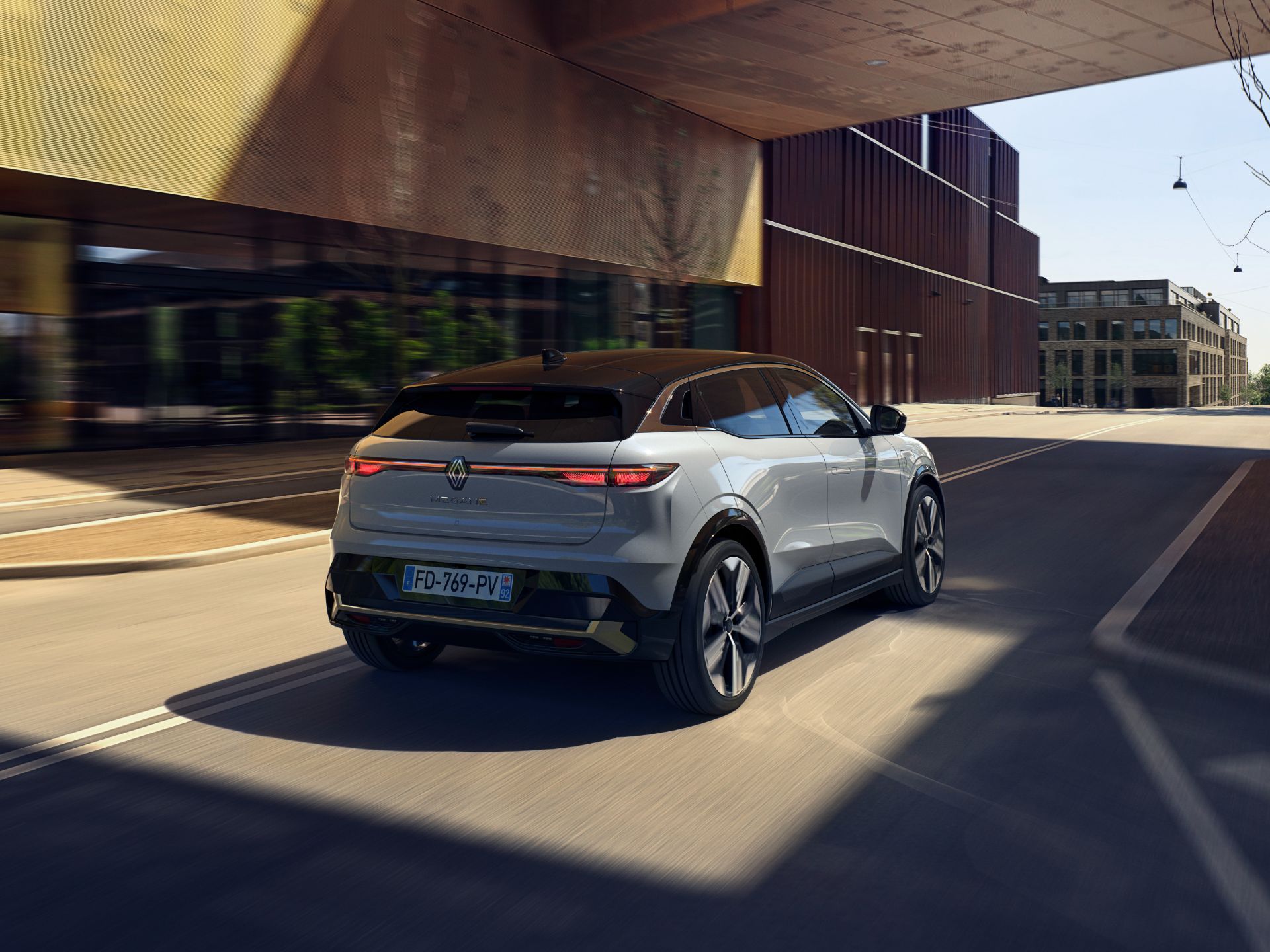Download 2022 Renault Megane E-Tech - Rear Three-Quarter HD Wallpaper 1920x1440 #20