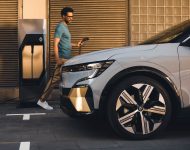 2022 Renault Megane E-Tech - Wheel Wallpaper 190x150