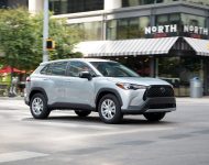 2022 Toyota Corolla Cross L - Front Three-Quarter Wallpaper 190x150