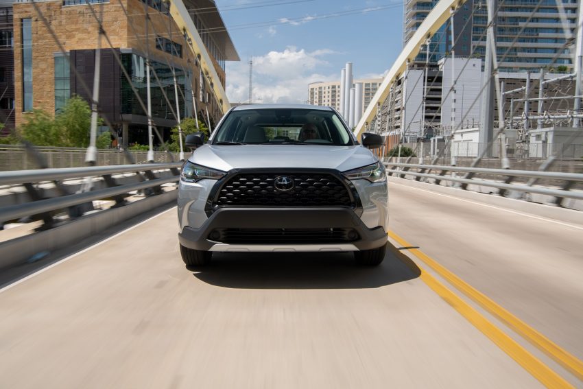 2022 Toyota Corolla Cross L - Front Wallpaper 850x567 #2