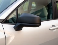 2022 Toyota Corolla Cross L - Mirror Wallpaper 190x150