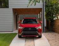 2022 Toyota Corolla Cross LE - Front Wallpaper 190x150