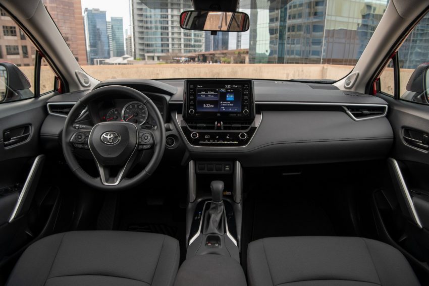 2022 Toyota Corolla Cross LE - Interior, Cockpit Wallpaper 850x567 #50