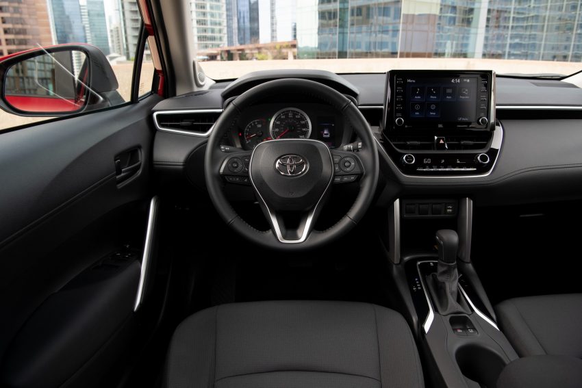 2022 Toyota Corolla Cross LE - Interior, Cockpit Wallpaper 850x567 #51
