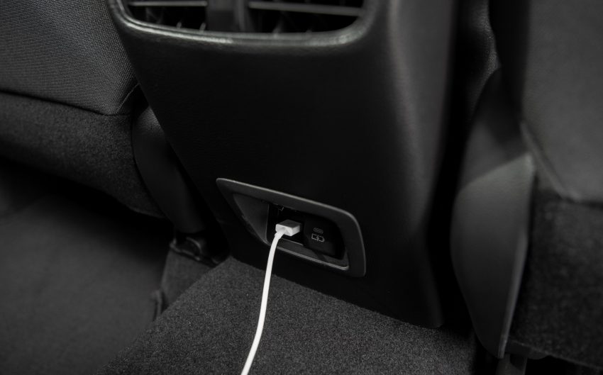 2022 Toyota Corolla Cross LE - Interior, Detail Wallpaper 850x529 #55