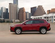 2022 Toyota Corolla Cross LE - Side Wallpaper 190x150