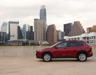 2022 Toyota Corolla Cross LE - Side Wallpaper 190x150