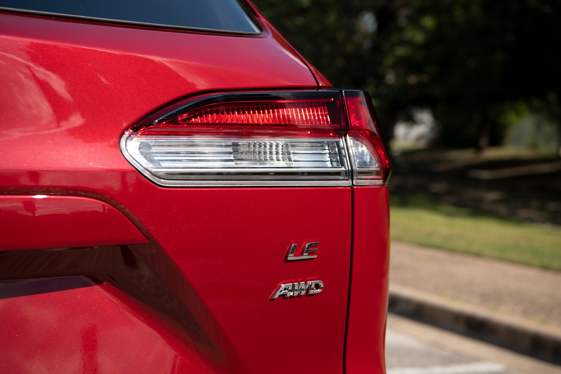 Download 2022 Toyota Corolla Cross LE - Tail Light HD Wallpaper 1920x1280 #42