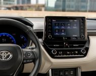 2022 Toyota Corolla Cross XLE - Central Console Wallpaper 190x150
