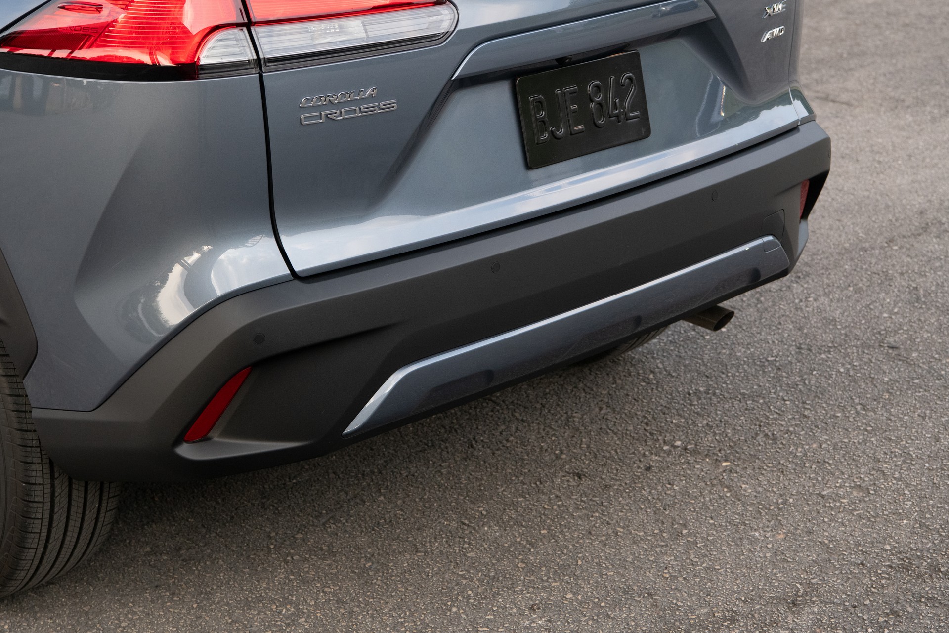 Download 2022 Toyota Corolla Cross XLE - Detail HD Wallpaper 1920x1281 #117