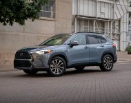 2022 Toyota Corolla Cross XLE - Front Three-Quarter Wallpaper 190x150