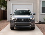 2022 Toyota Corolla Cross XLE - Front Wallpaper 190x150