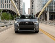 2022 Toyota Corolla Cross XLE - Front Wallpaper 190x150