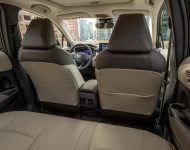 2022 Toyota Corolla Cross XLE - Interior, Cockpit Wallpaper 190x150