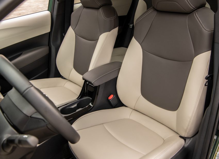 2022 Toyota Corolla Cross XLE - Interior, Front Seats Wallpaper 850x618 #50