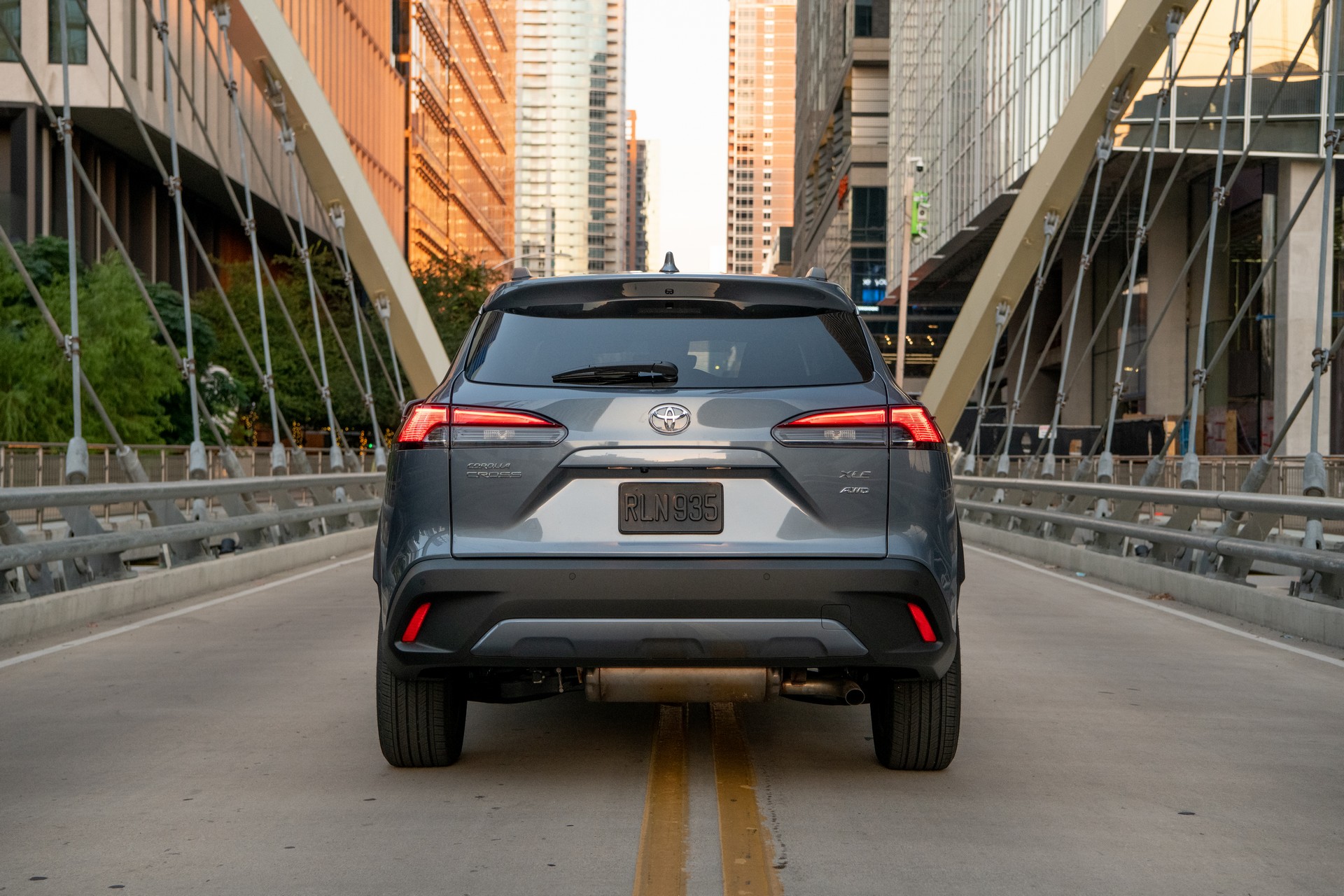 Download 2022 Toyota Corolla Cross XLE - Rear HD Wallpaper 1920x1280 #75