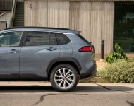 2022 Toyota Corolla Cross XLE - Side Wallpaper 190x150