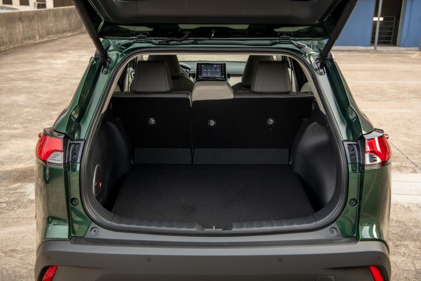 2022 Toyota Corolla Cross XLE - Trunk Wallpaper 850x567 #55