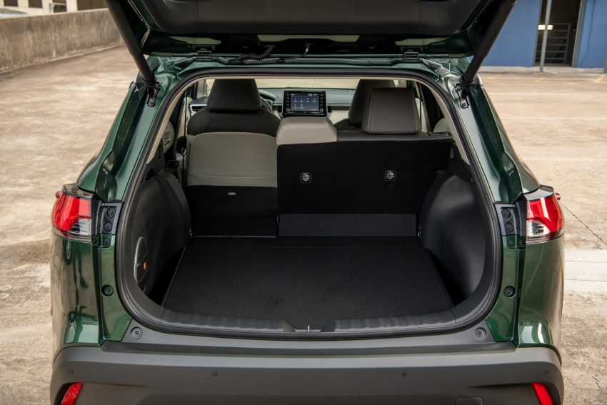 2022 Toyota Corolla Cross XLE - Trunk Wallpaper 850x567 #56