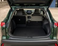 2022 Toyota Corolla Cross XLE - Trunk Wallpaper 190x150