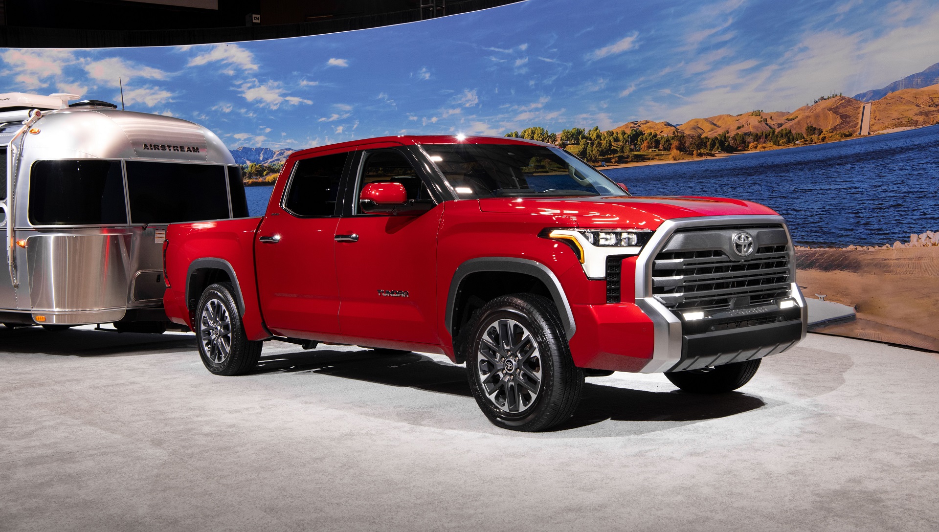 Download 2022 Toyota Tundra Limited - Front Three-Quarter HD Wallpaper 1920x1088 #55