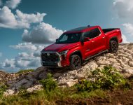 2022 Toyota Tundra Limited - Front Three-Quarter Wallpaper 190x150
