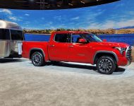 2022 Toyota Tundra Limited - Front Three-Quarter Wallpaper 190x150