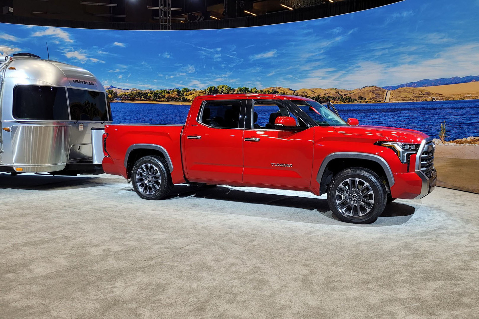 Download 2022 Toyota Tundra Limited - Front Three-Quarter HD Wallpaper 1920x1280 #58