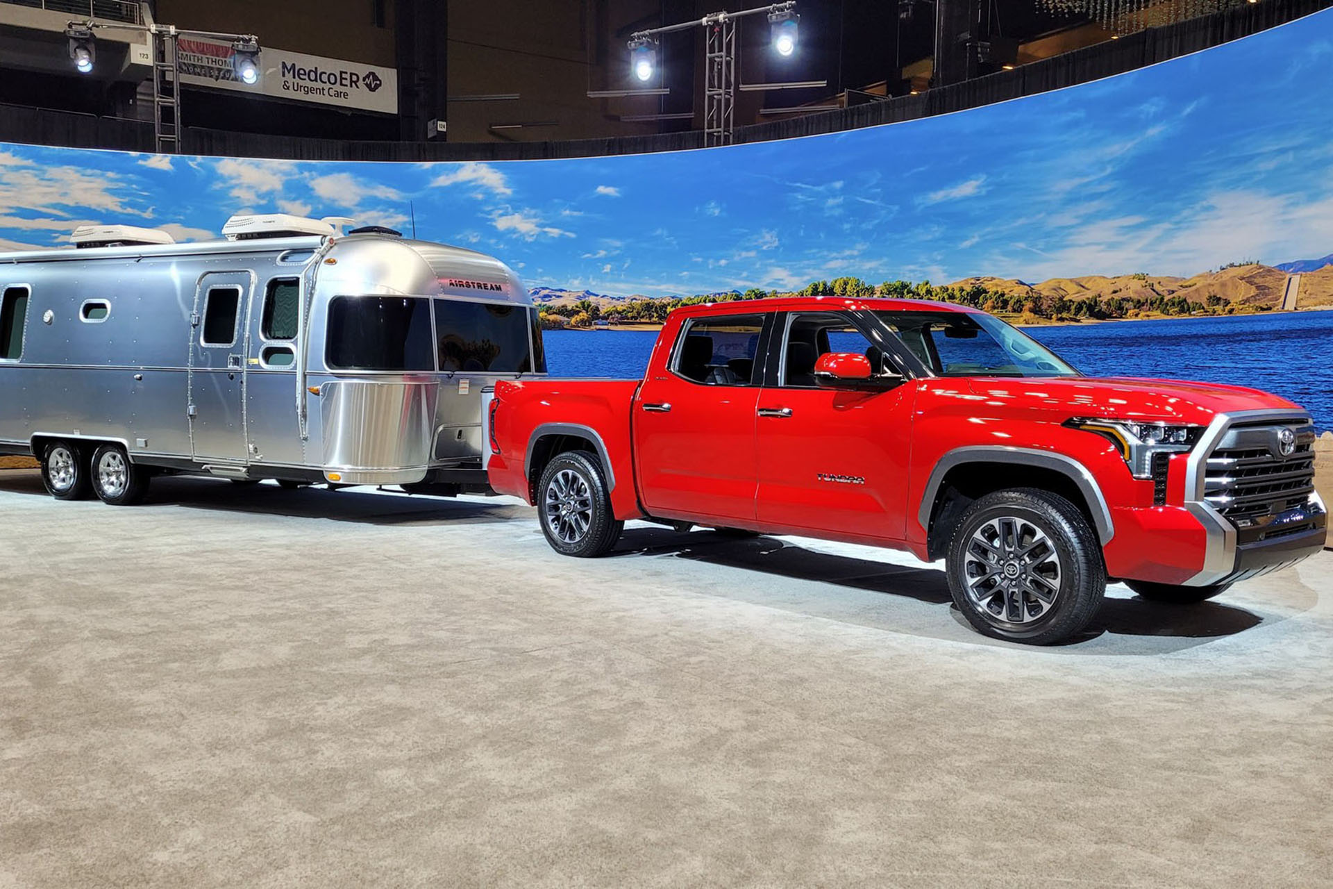 Download 2022 Toyota Tundra Limited - Front Three-Quarter HD Wallpaper 1920x1280 #59