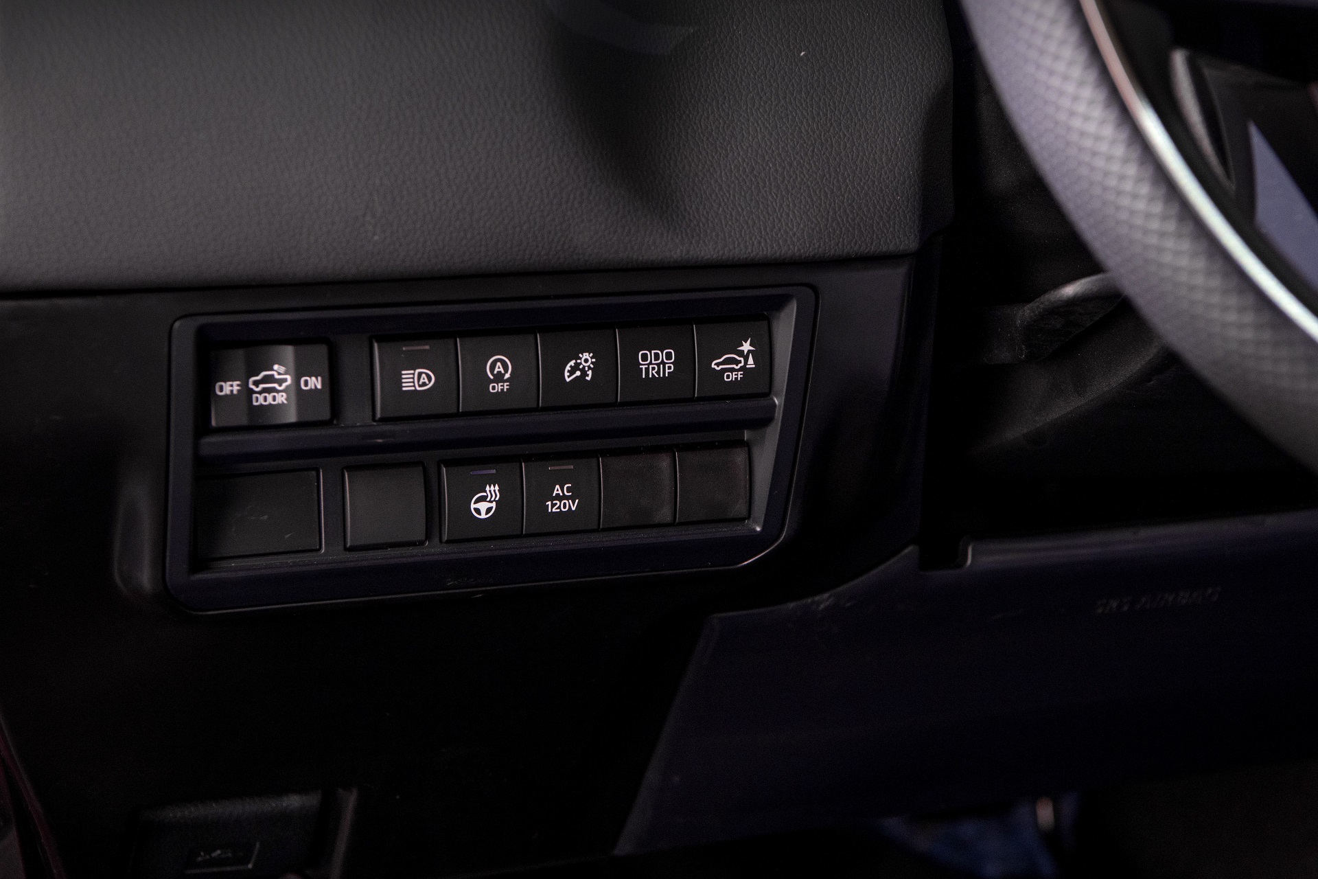 Download 2022 Toyota Tundra Limited - Interior, Detail HD Wallpaper 1920x1280 #86