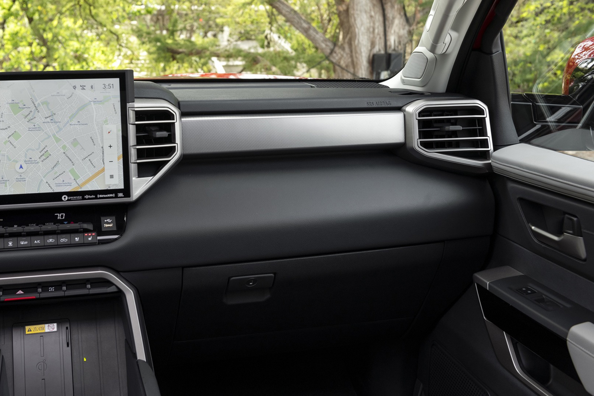 Download 2022 Toyota Tundra Limited - Interior, Detail HD Wallpaper 1921x1281 #51