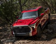 2022 Toyota Tundra Limited - Off-Road Wallpaper 190x150