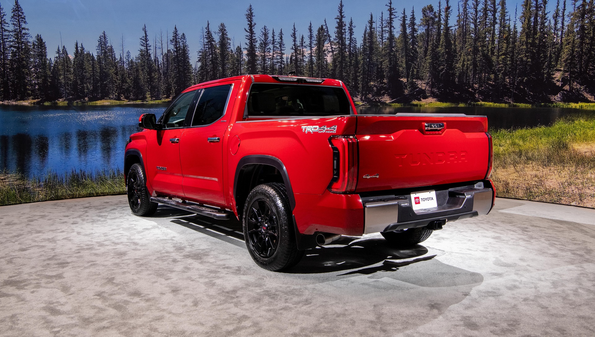 Download 2022 Toyota Tundra Limited - Rear Three-Quarter HD Wallpaper 1920x1087 #63