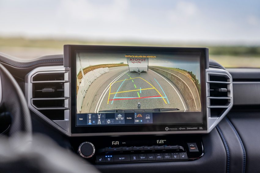 2022 Toyota Tundra Platinum - Central Console Wallpaper 850x567 #12