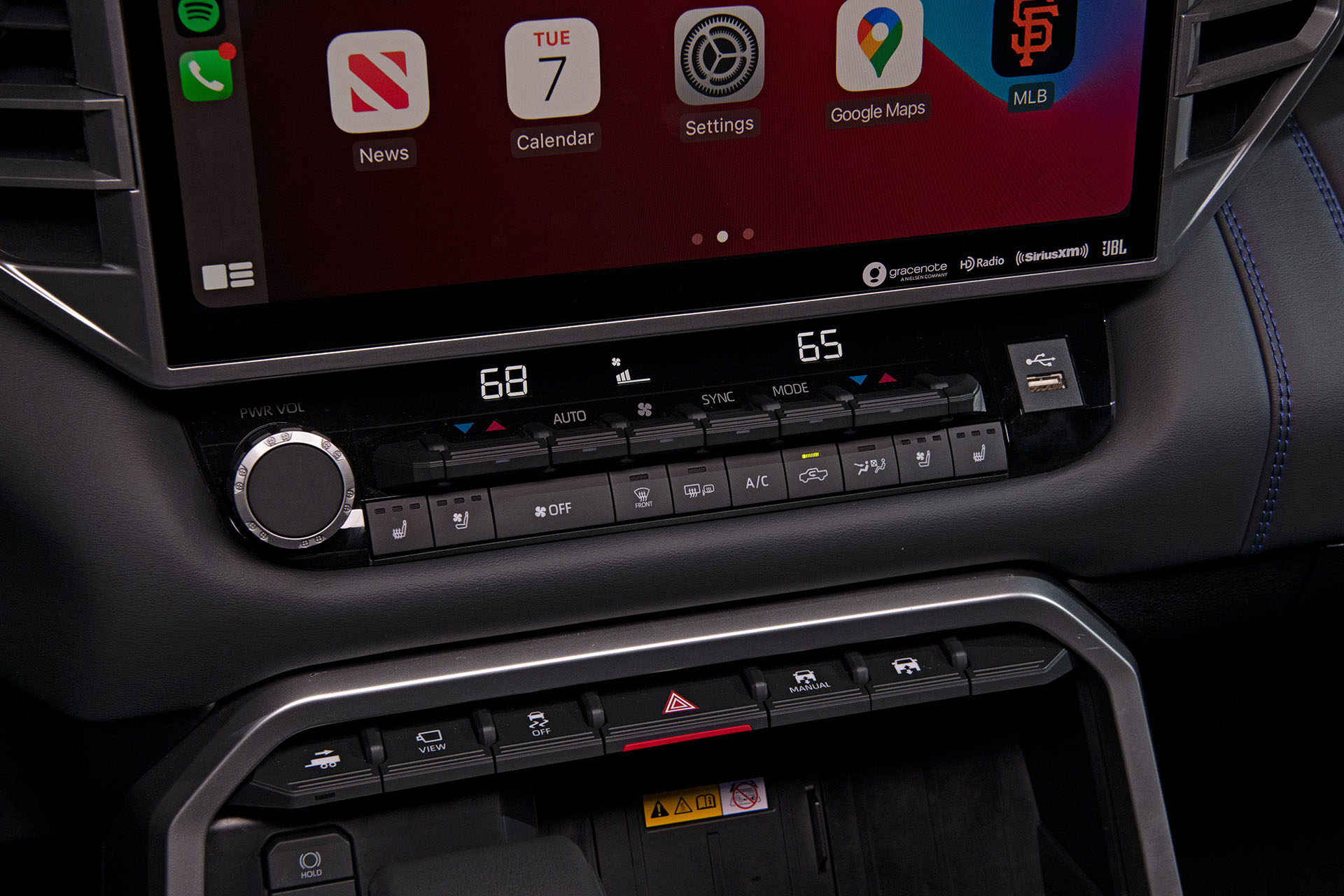Download 2022 Toyota Tundra Platinum - Central Console HD Wallpaper 1920x1280 #38