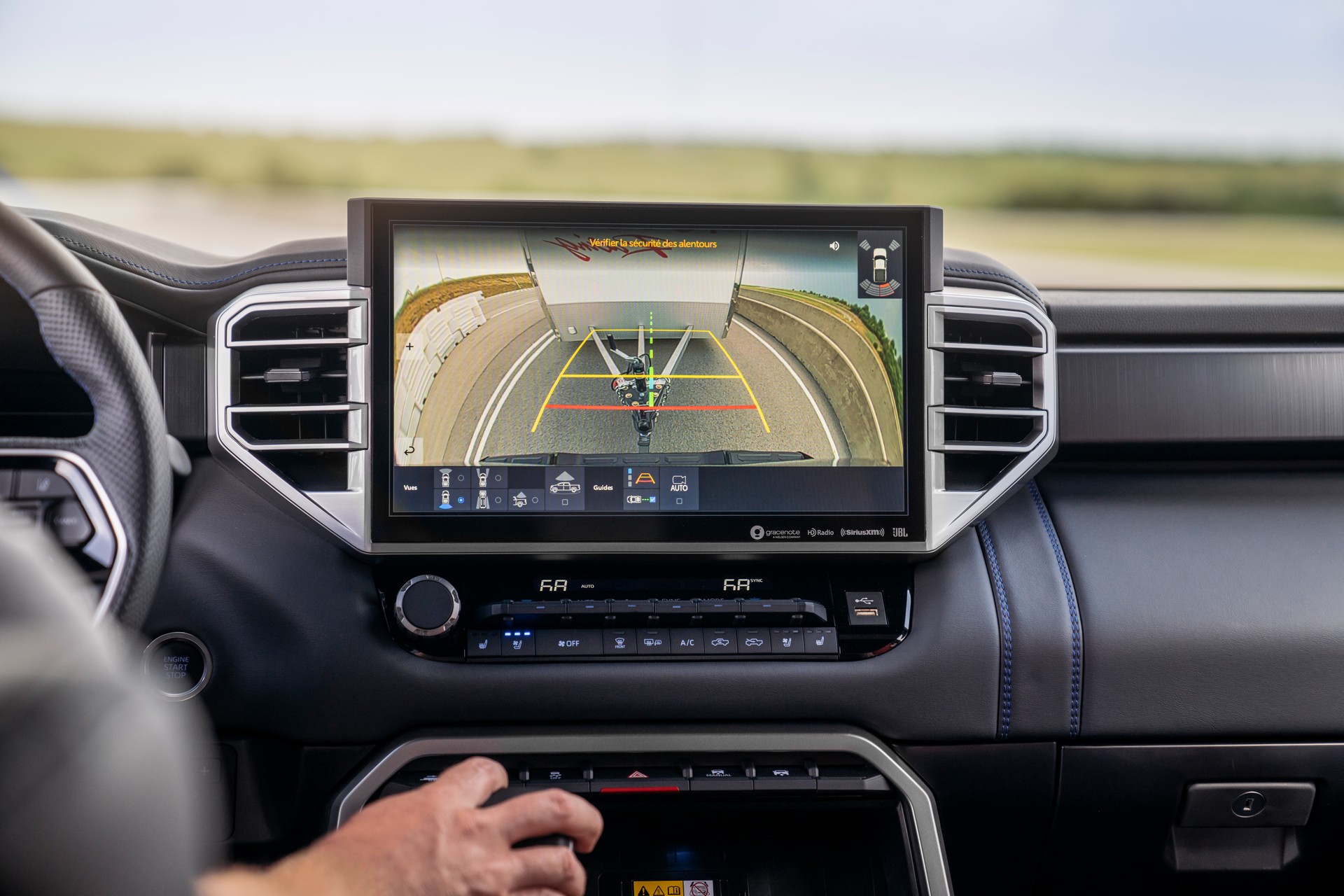 Download 2022 Toyota Tundra Platinum - Central Console HD Wallpaper 1920x1280 #10