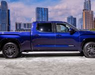 2022 Toyota Tundra Platinum - Side Wallpaper 190x150