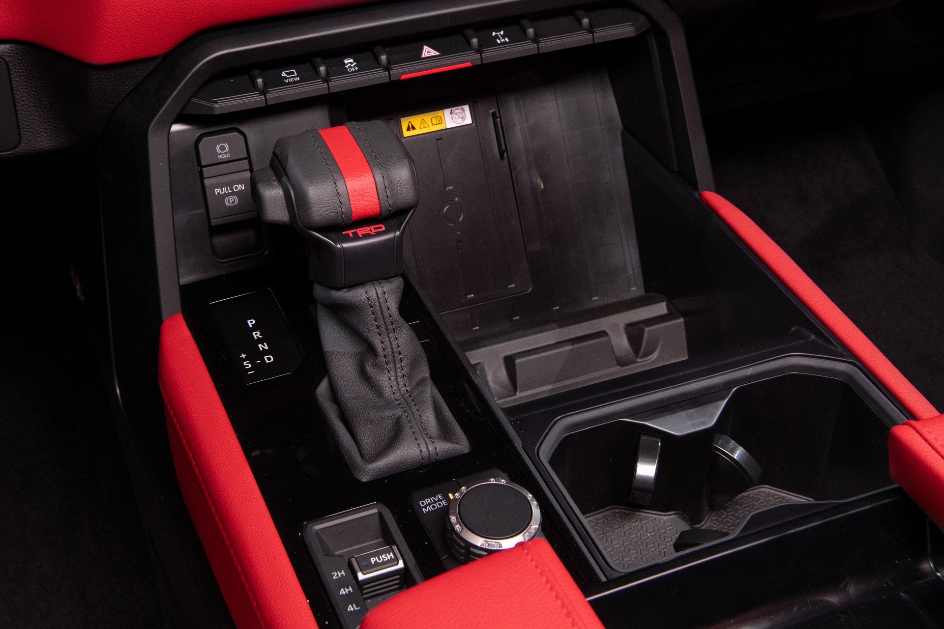 Download 2022 Toyota Tundra TRD Pro - Central Console HD Wallpaper 1920x1280 #115