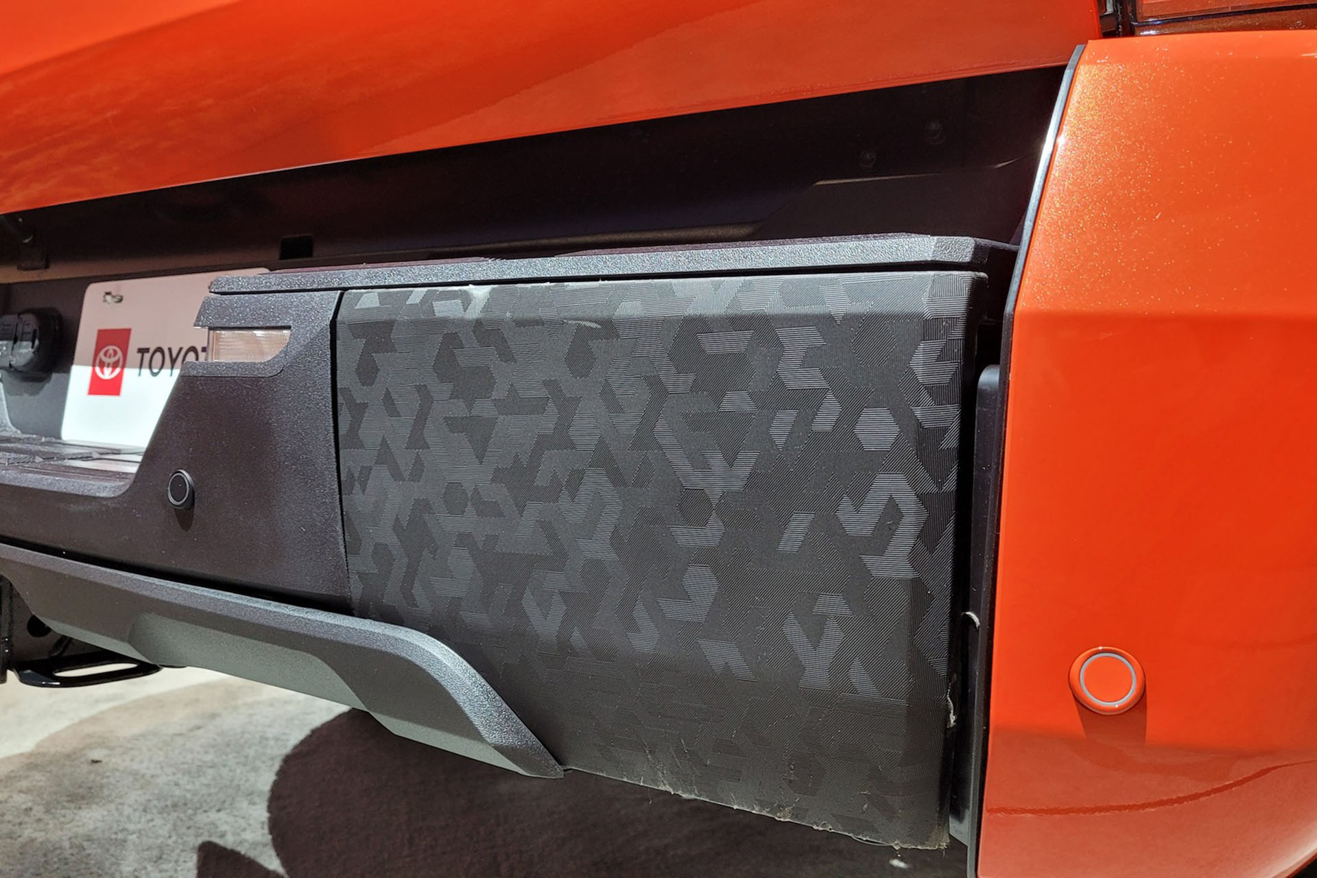 Download 2022 Toyota Tundra TRD Pro - Detail HD Wallpaper 1920x1280 #128