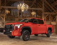 2022 Toyota Tundra TRD Pro - Front Three-Quarter Wallpaper 190x150