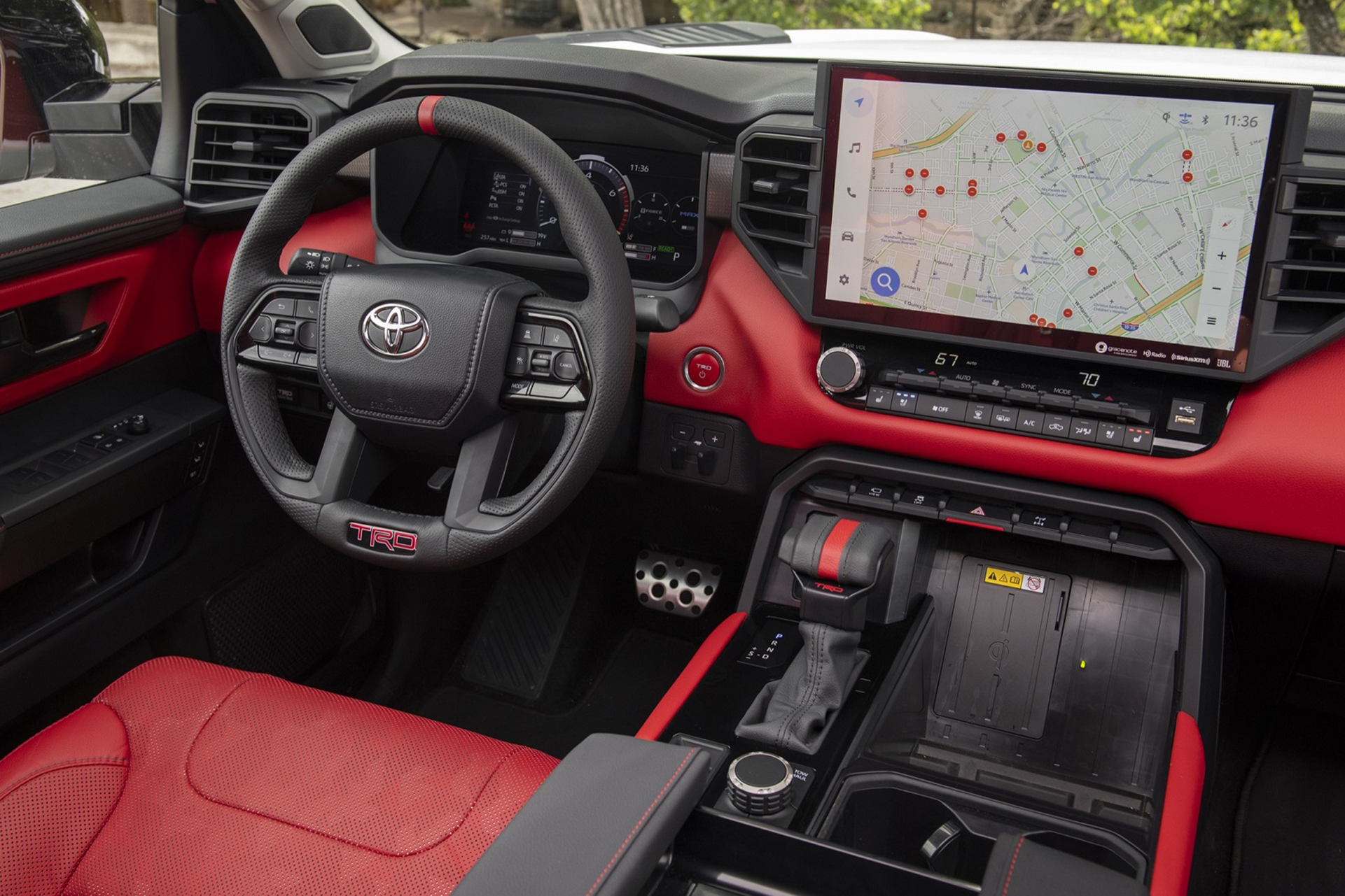 Download 2022 Toyota Tundra TRD Pro - Interior HD Wallpaper 1921x1281 #23