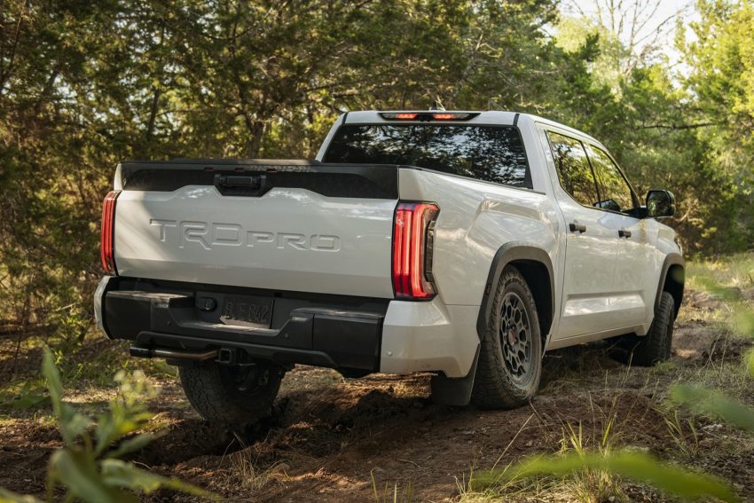 2022 Toyota Tundra TRD Pro - Off-Road Wallpaper 850x567 #6