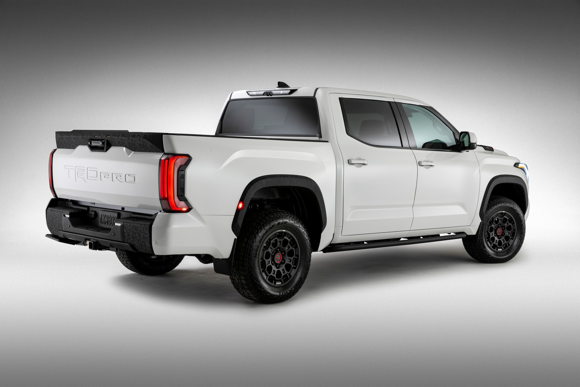 Download 2022 Toyota Tundra TRD Pro - Rear Three-Quarter HD Wallpaper 1920x1280 #59