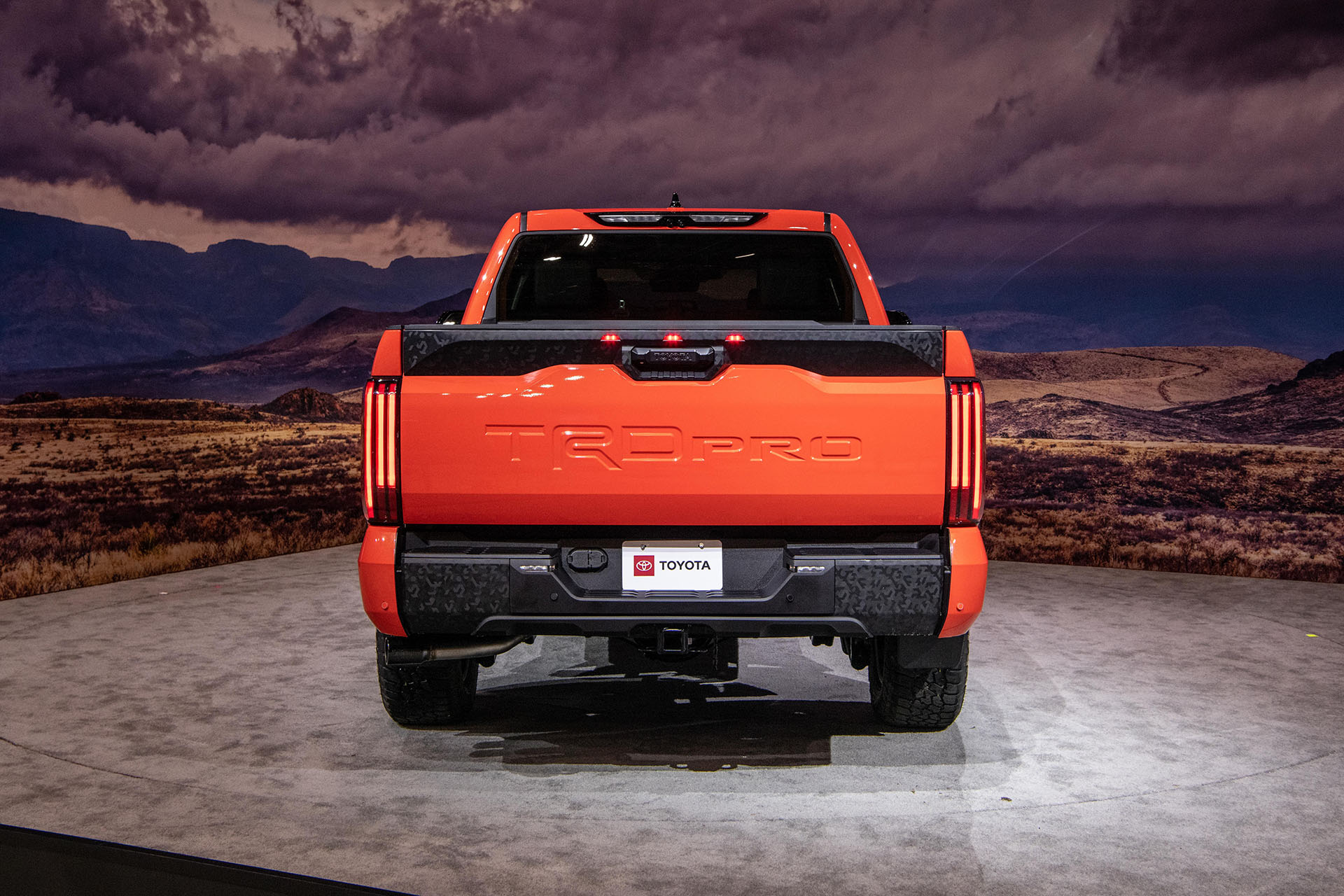 Download 2022 Toyota Tundra TRD Pro - Rear HD Wallpaper 1920x1280 #150