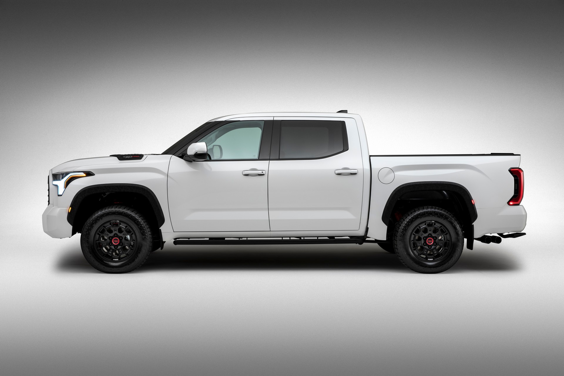 Download 2022 Toyota Tundra TRD Pro - Side HD Wallpaper 1920x1280 #61