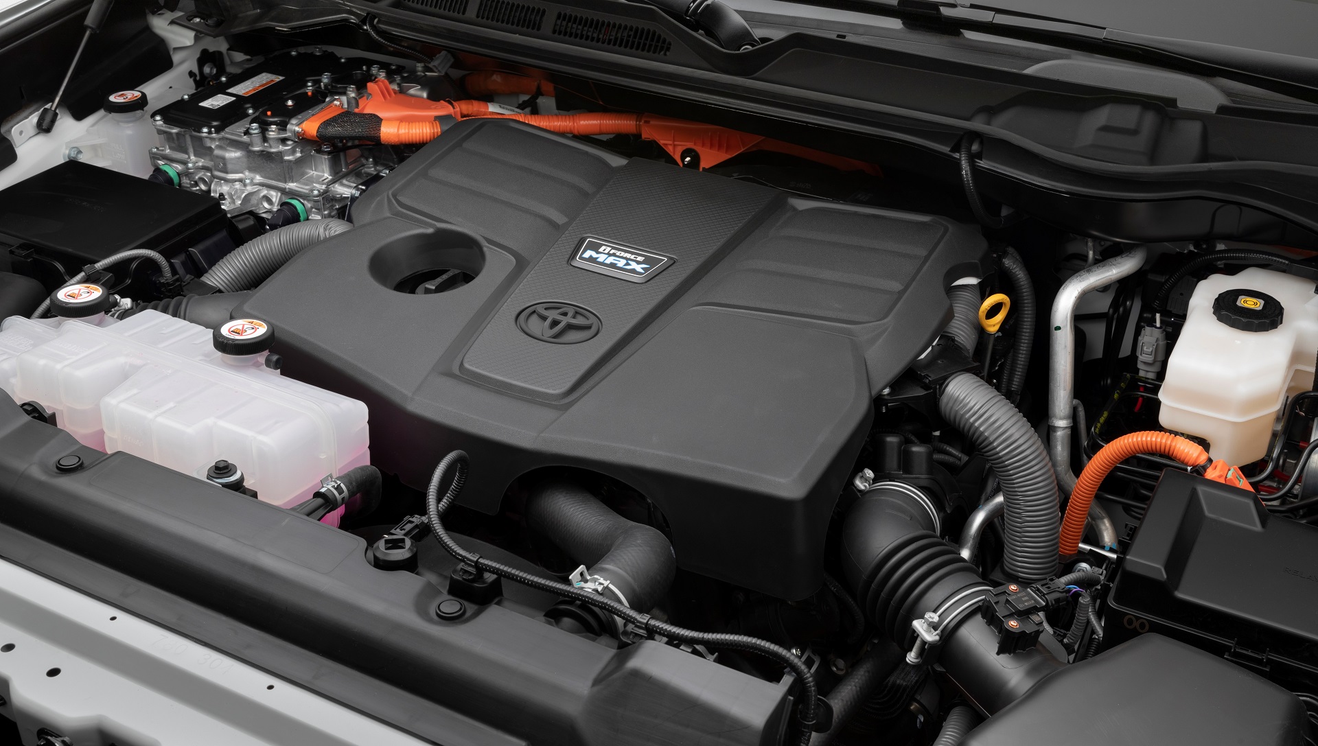 Download 2022 Toyota Tundra i-FORCE MAX Hybrid - Engine HD Wallpaper 1920x1087 #103