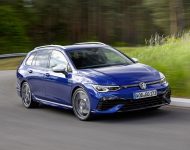 2022 Volkswagen Golf R Estate - Front Three-Quarter Wallpaper 190x150