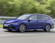 2022 Volkswagen Golf R Estate - Front Three-Quarter Wallpaper 190x150