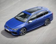 2022 Volkswagen Golf R Estate - Front Three-Quarter Wallpaper 190x150