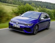 2022 Volkswagen Golf R Estate - Front Three-Quarter Wallpaper 190x150